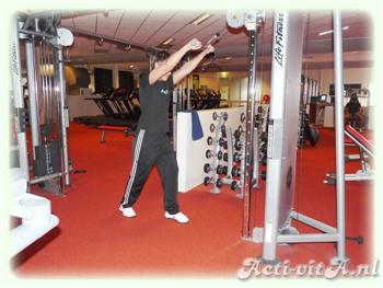 Cable Straight Arm Pulldown
